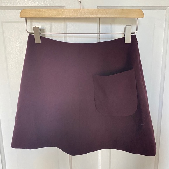 Aritzia Wilfred skirt - Picture 2 of 4